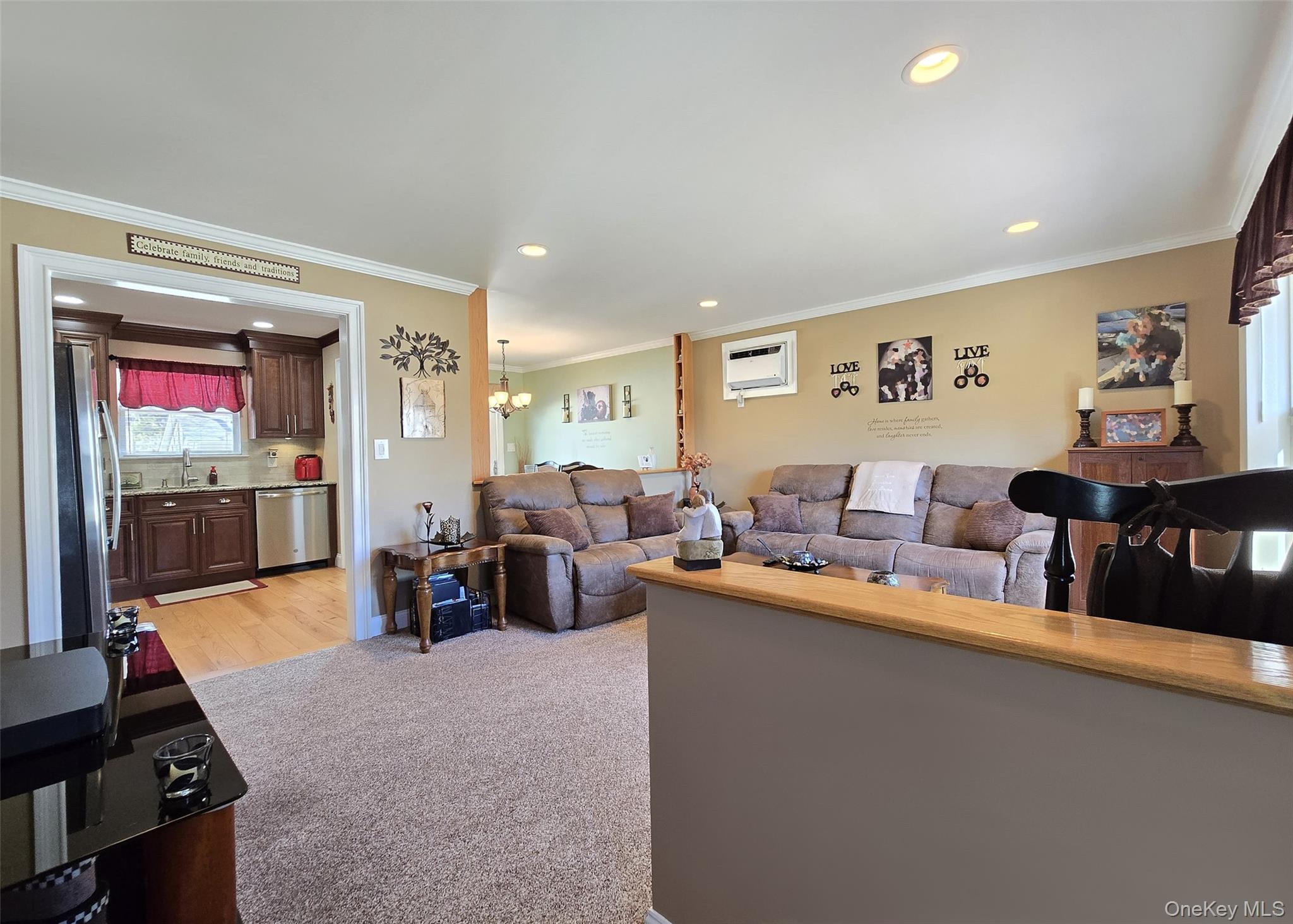 31 Stanley Drive, Shirley, NY 11967