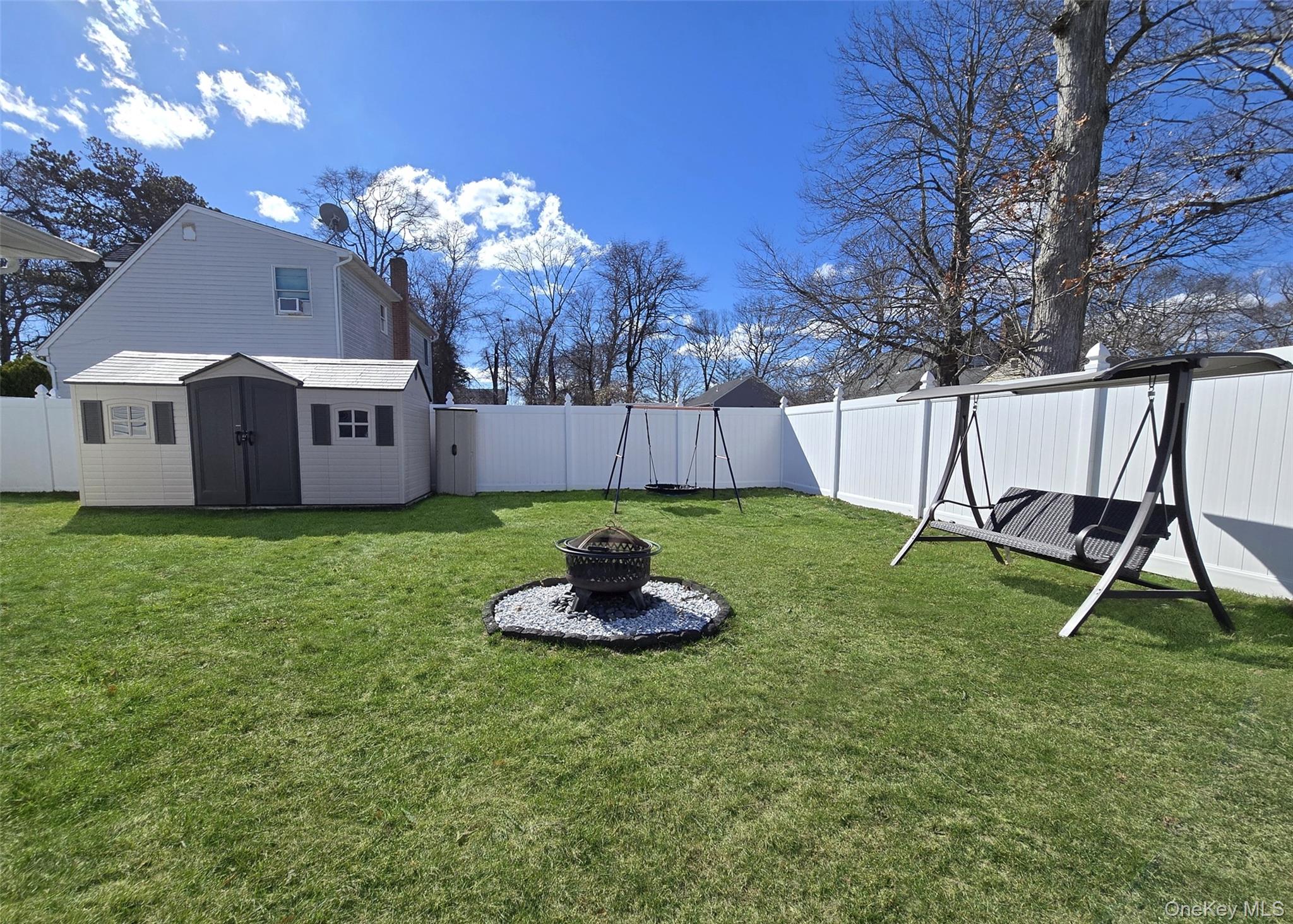 31 Stanley Drive, Shirley, NY 11967