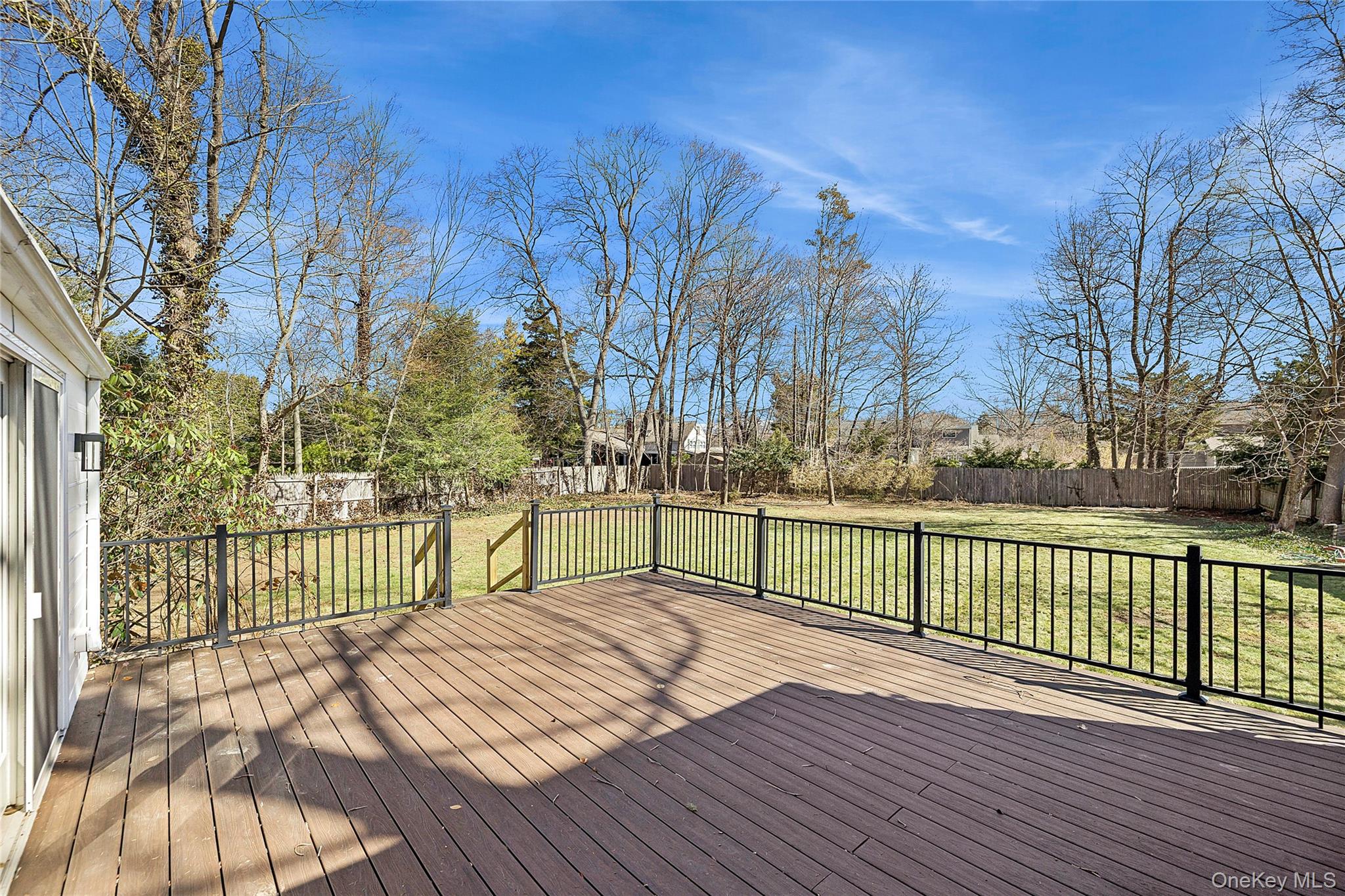 14 Suydam Drive, Melville, NY 11747