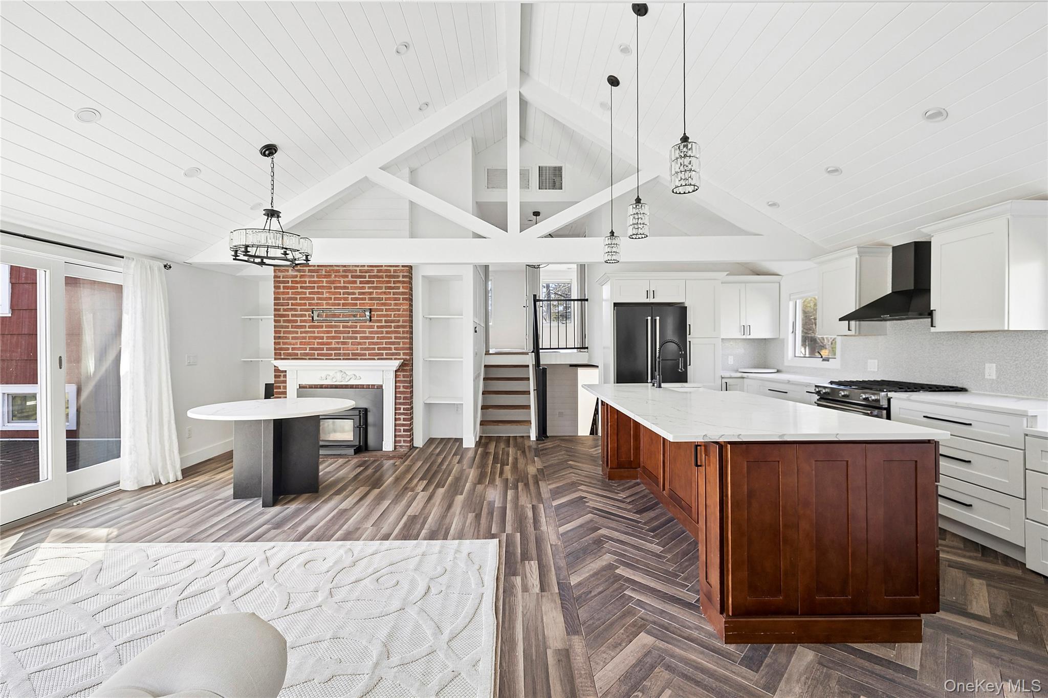 14 Suydam Drive, Melville, NY 11747