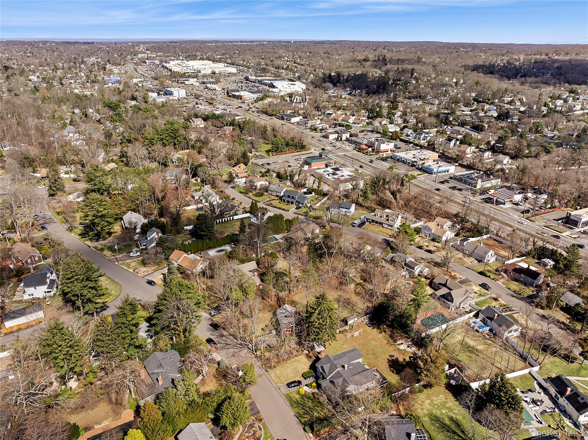 14 Suydam Drive, Melville, NY 11747