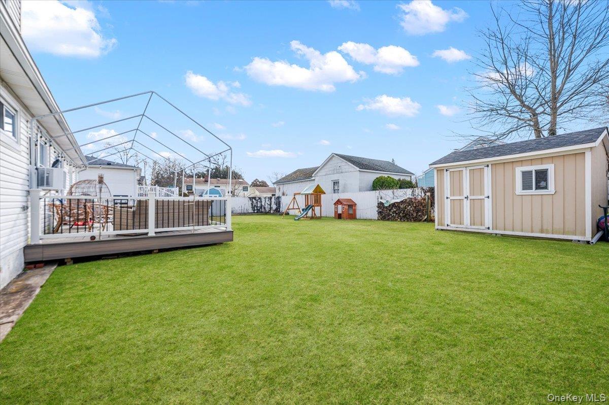 18 Cambridge Drive, Babylon, NY 11702