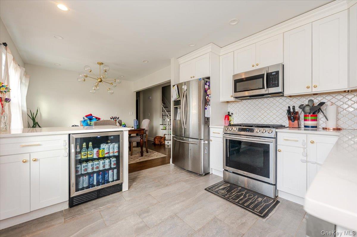 18 Cambridge Drive, Babylon, NY 11702