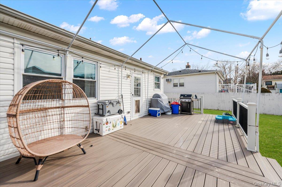 18 Cambridge Drive, Babylon, NY 11702