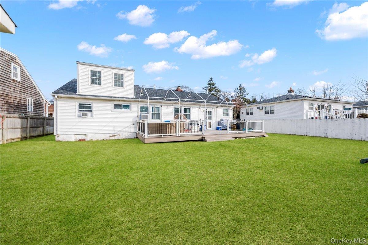 18 Cambridge Drive, Babylon, NY 11702