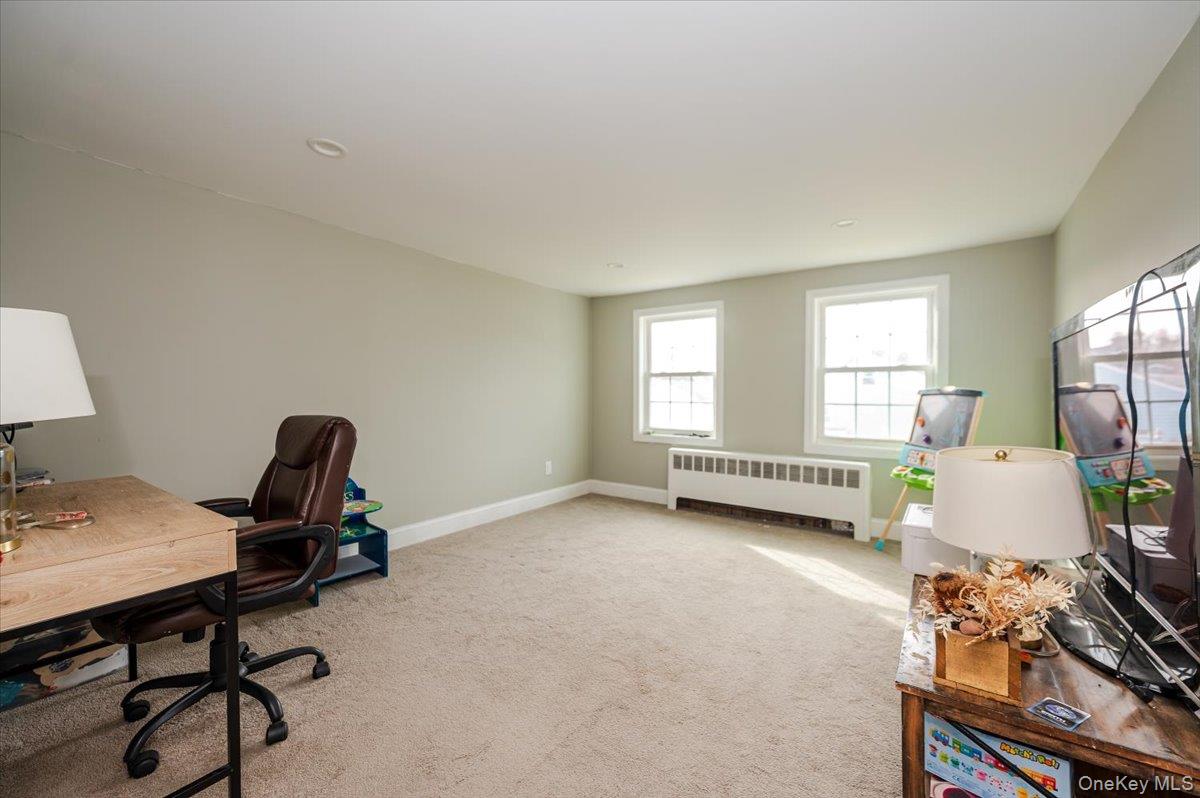 18 Cambridge Drive, Babylon, NY 11702