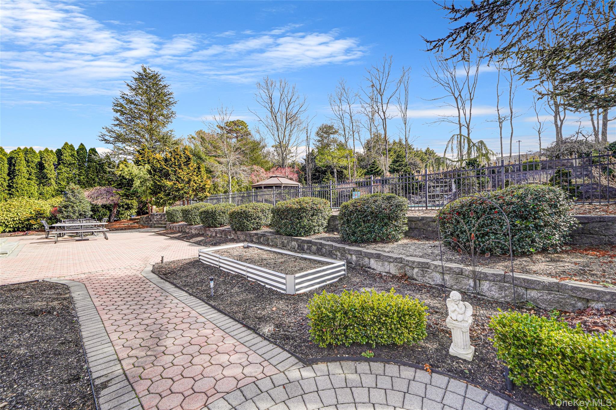 8 Kimberly Court, Manorville, NY 11949