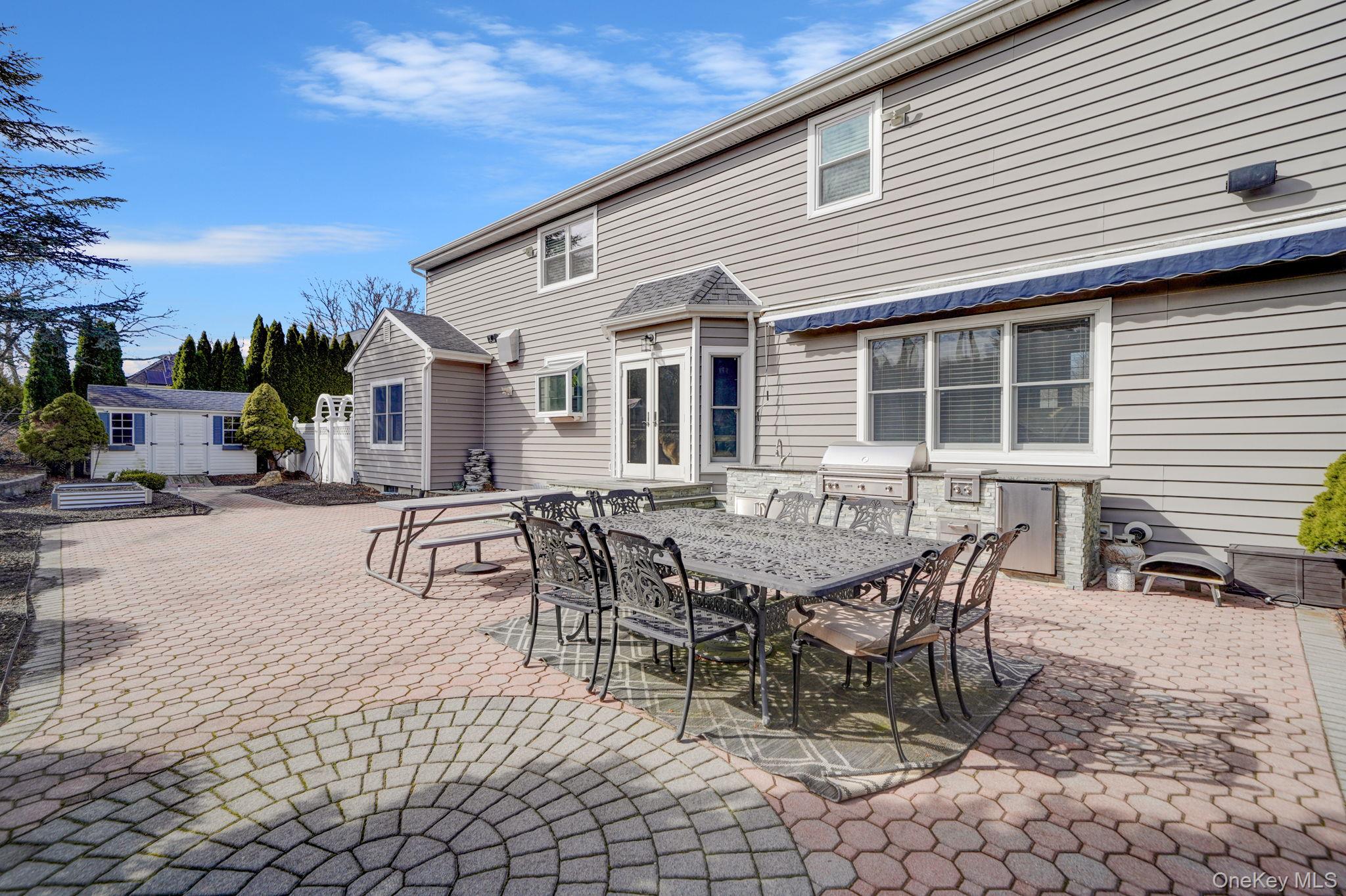 8 Kimberly Court, Manorville, NY 11949