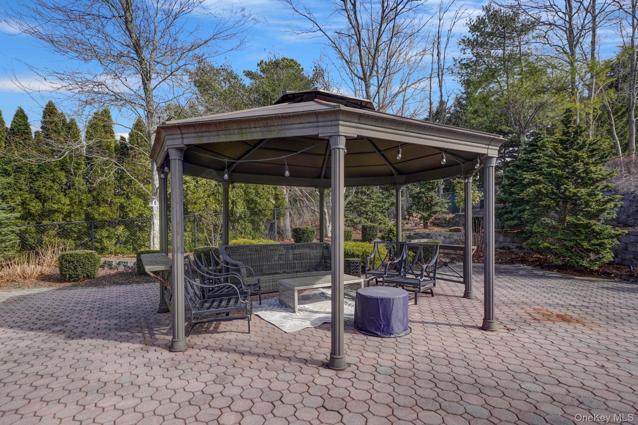 8 Kimberly Court, Manorville, NY 11949