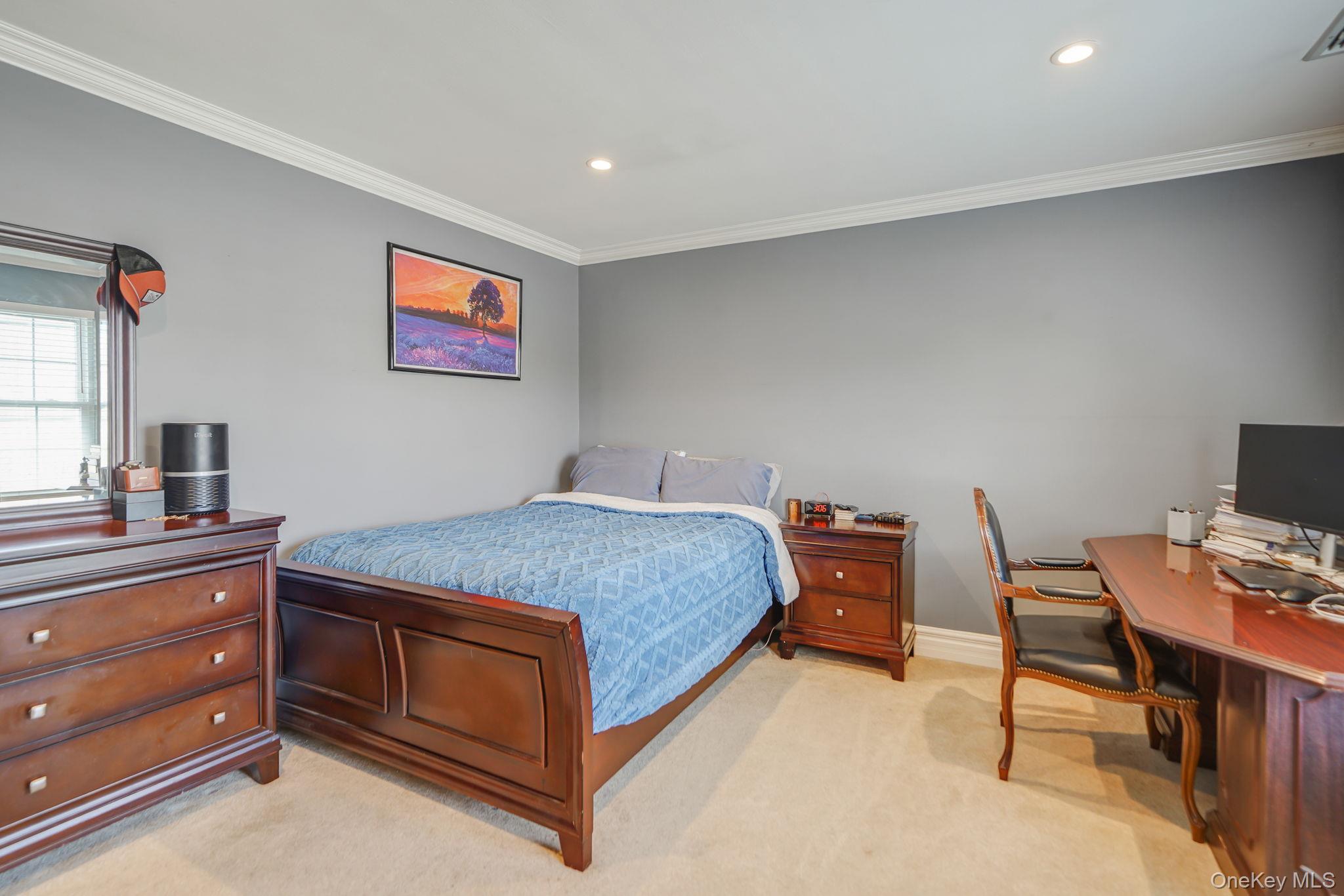 8 Kimberly Court, Manorville, NY 11949