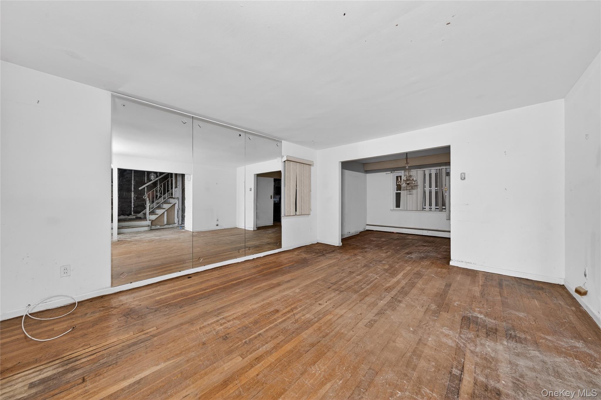 19 Angevine Avenue, Hempstead, NY 11550