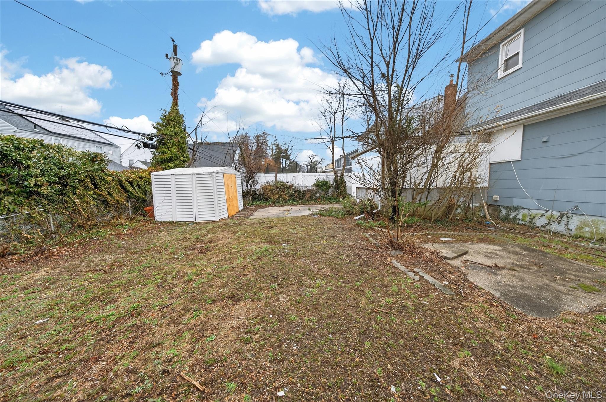 19 Angevine Avenue, Hempstead, NY 11550