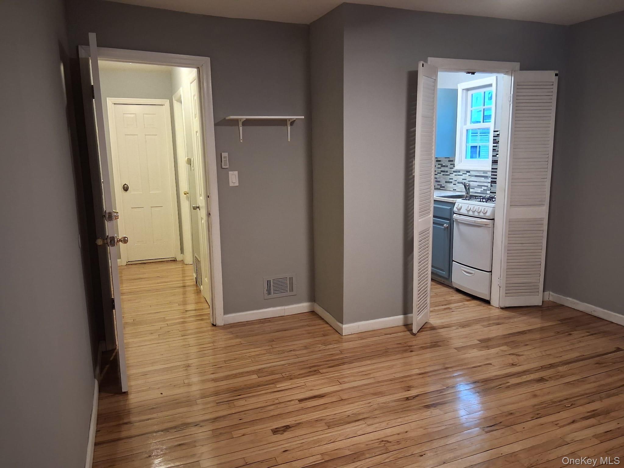 29 Hickory Street, Central Islip, NY 11722