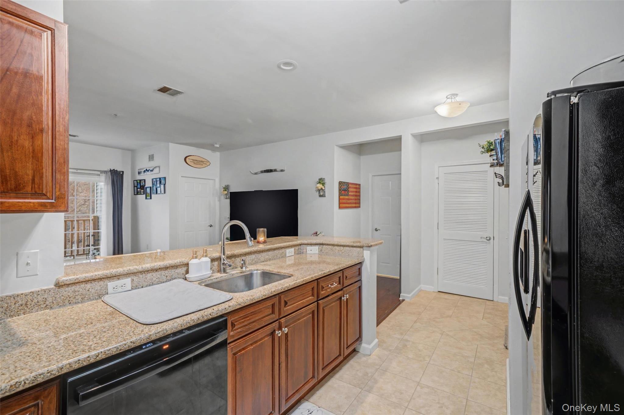 935 Tower Ridge Circle, Middletown, NY 10941