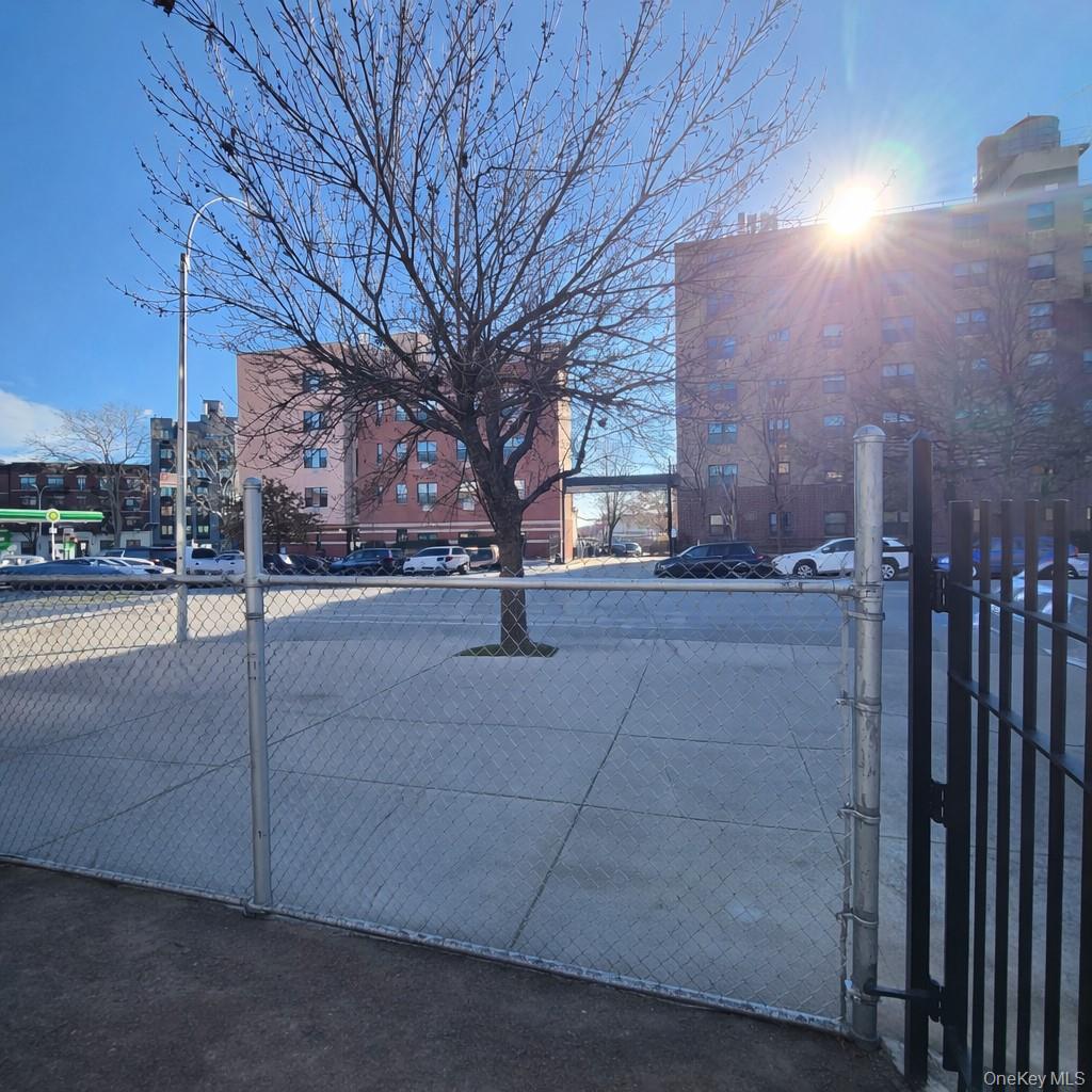 1705 St. Johns Place, Brooklyn, NY 11223