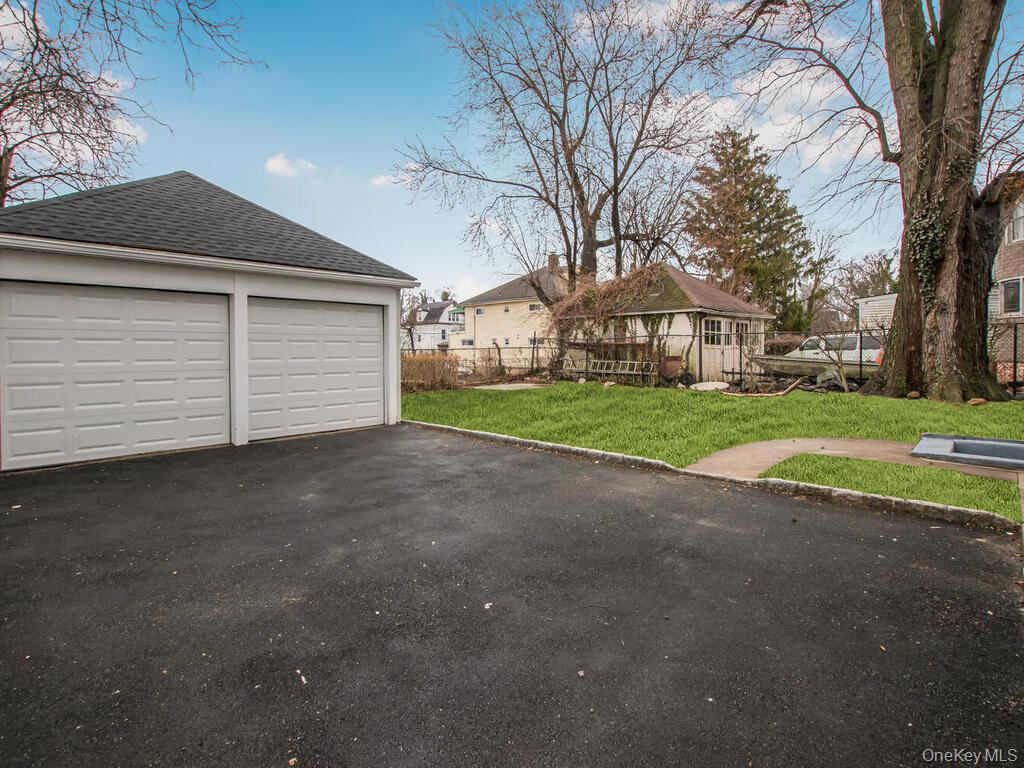 219 S 2nd Avenue, Mount Vernon, NY 10550