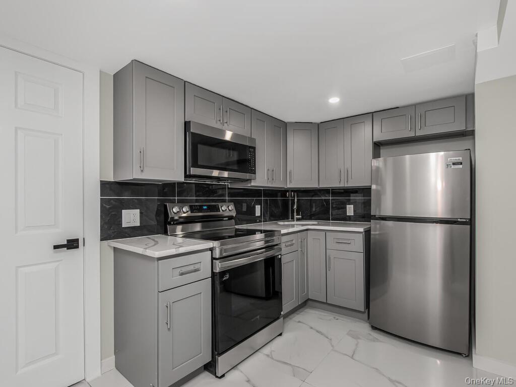 219 S 2nd Avenue, Mount Vernon, NY 10550