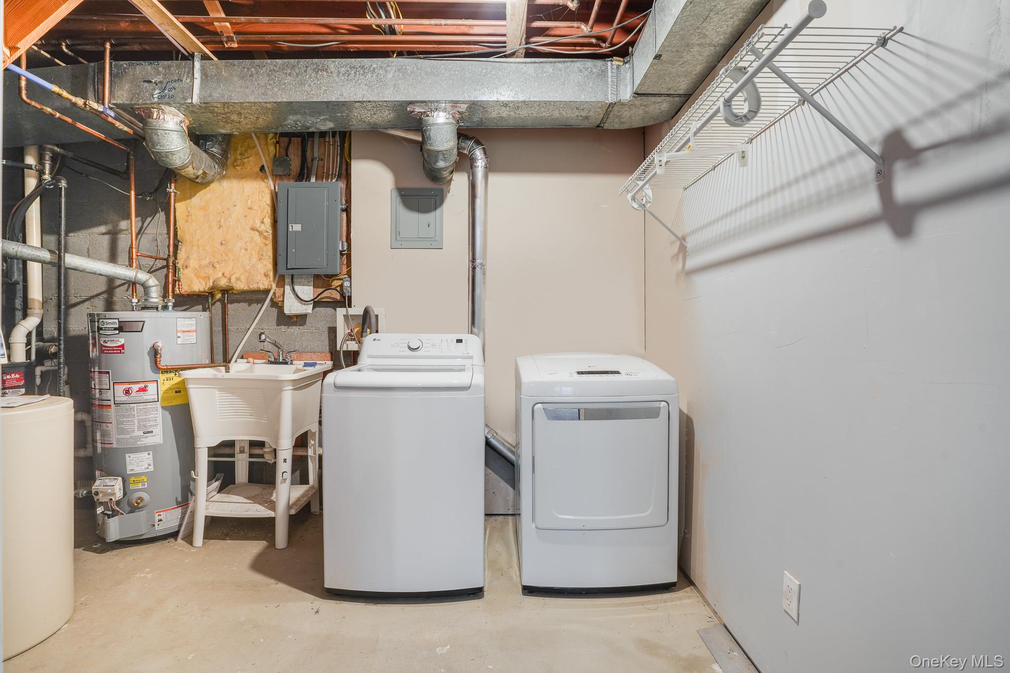 4 Meadow Way, Hopewell Junction, NY 12533