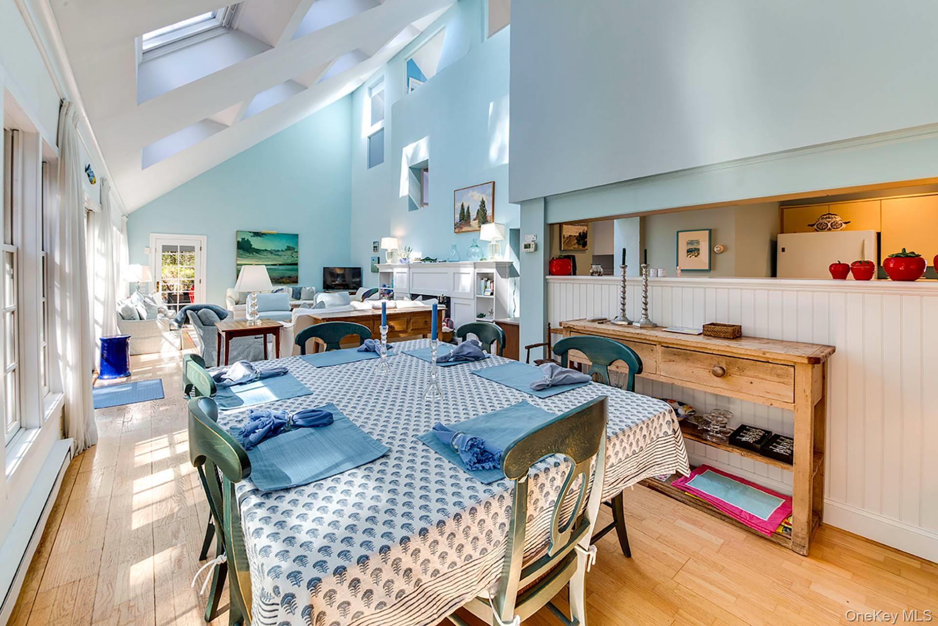 8 White Pine Road, East Hampton, NY 11937