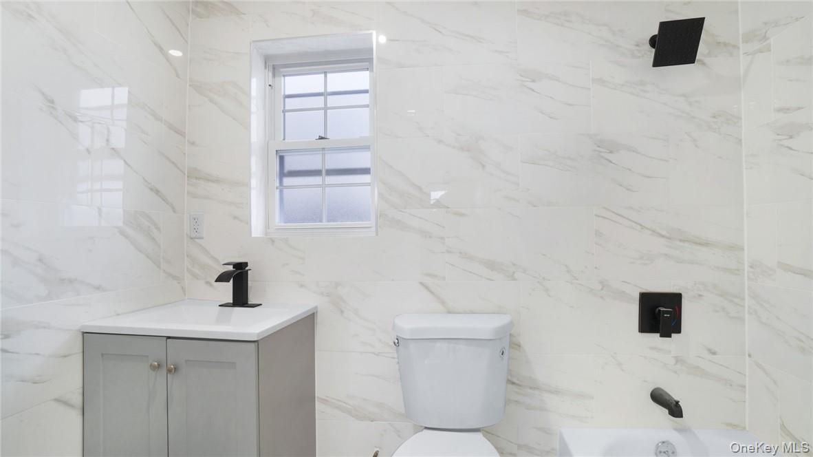 2155 Walton Avenue, Bronx, NY 10453