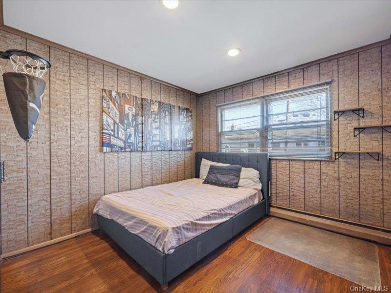 844 Flanders Drive, Valley Stream, NY 11581