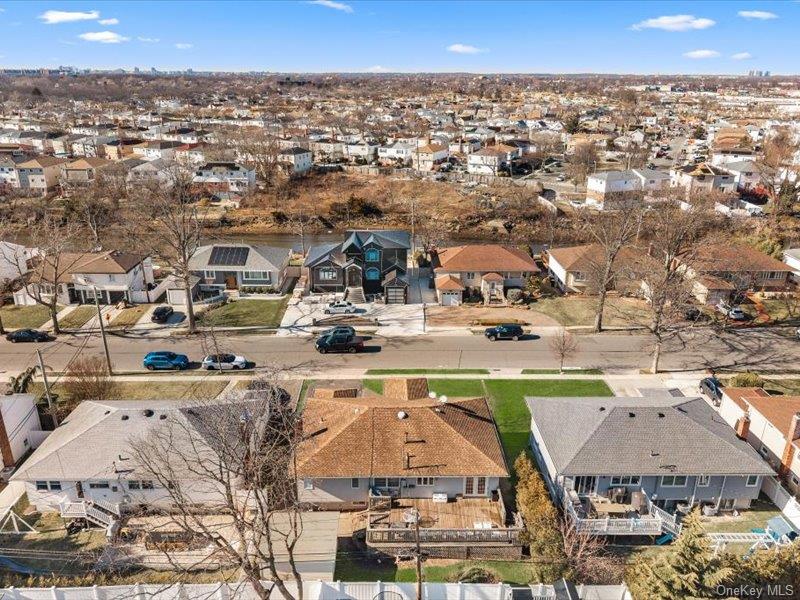 844 Flanders Drive, Valley Stream, NY 11581