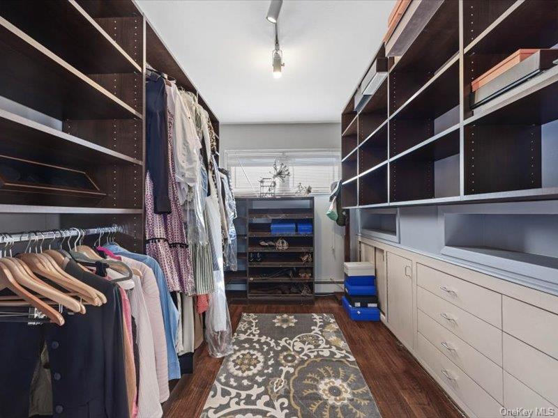 844 Flanders Drive, Valley Stream, NY 11581