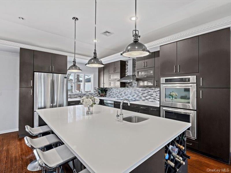 844 Flanders Drive, Valley Stream, NY 11581