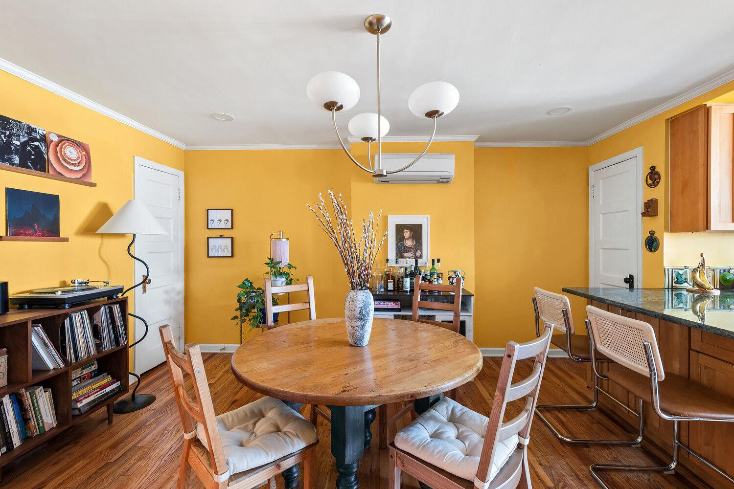 16 TEMPLE Court, Brooklyn, NY 11218