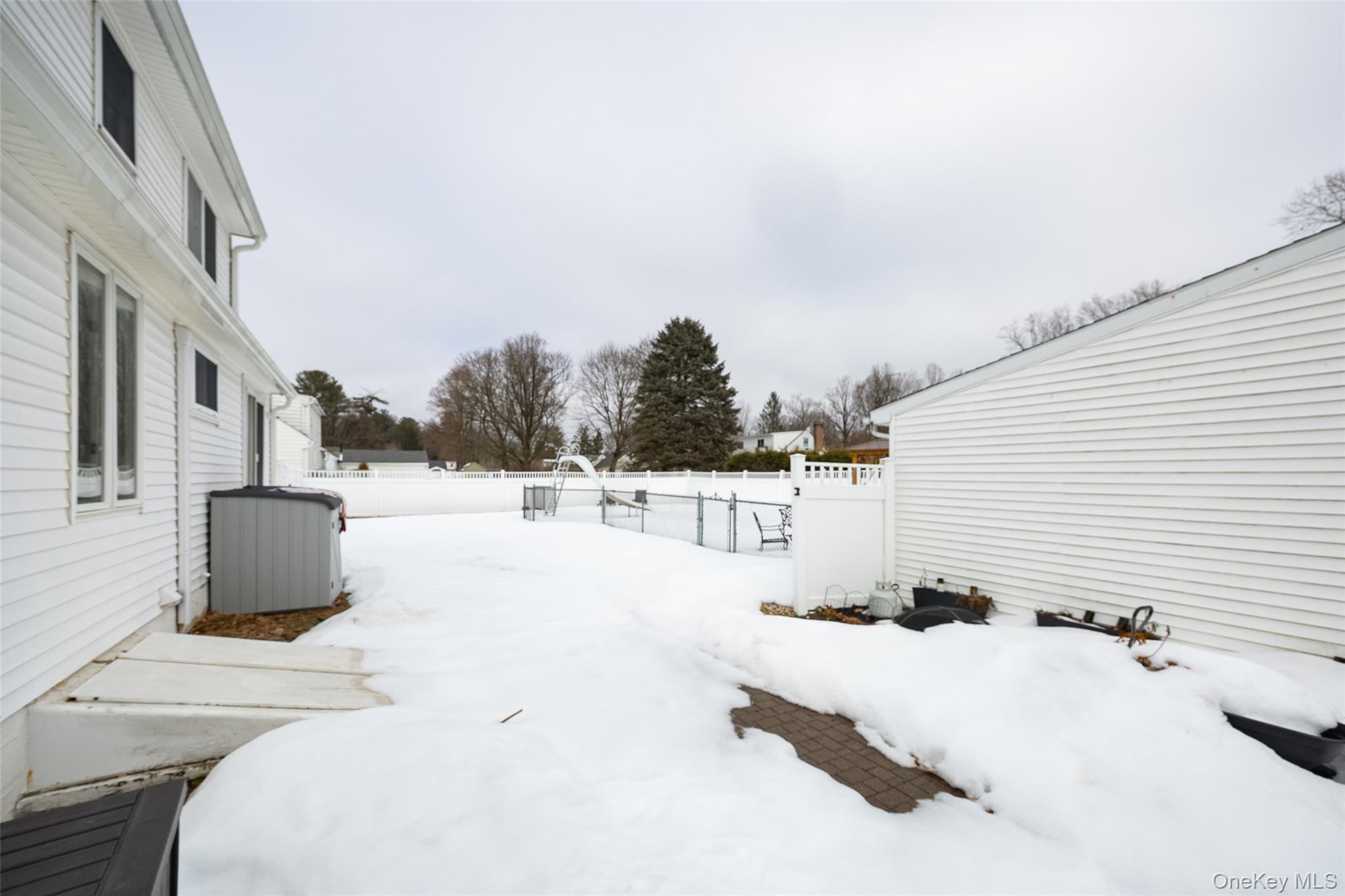 12 Valley View Road, Hyde Park, NY 12538