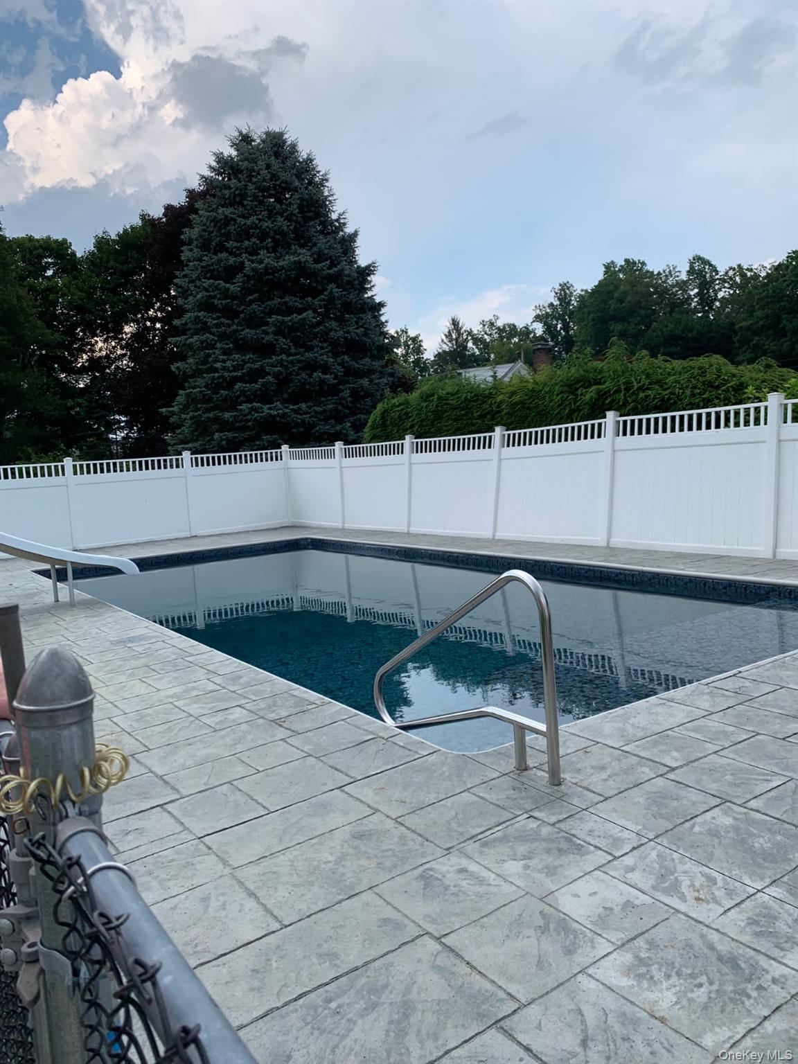 12 Valley View Road, Hyde Park, NY 12538