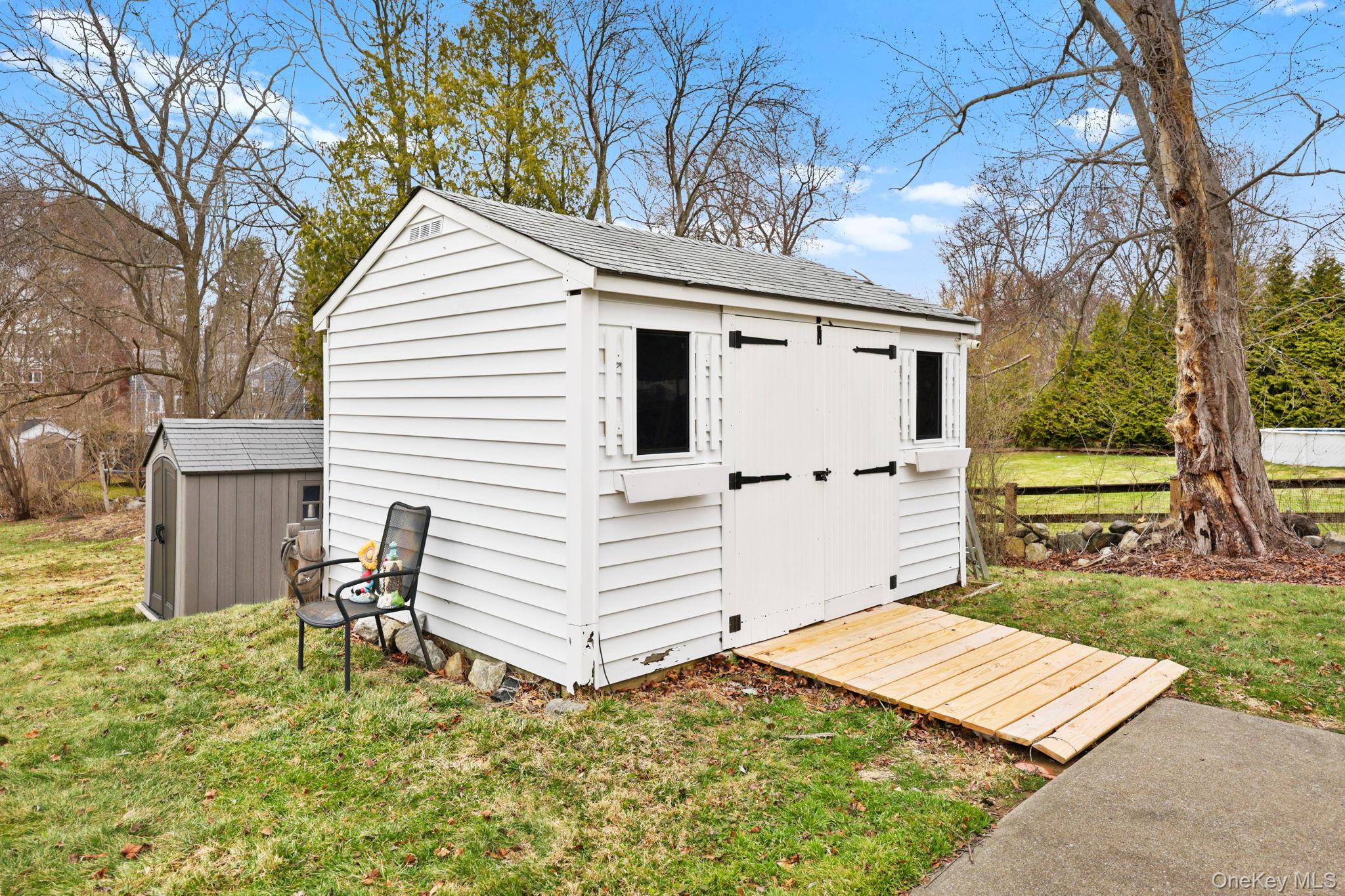 2881 Meadowcrest Drive, Yorktown Heights, NY 10598