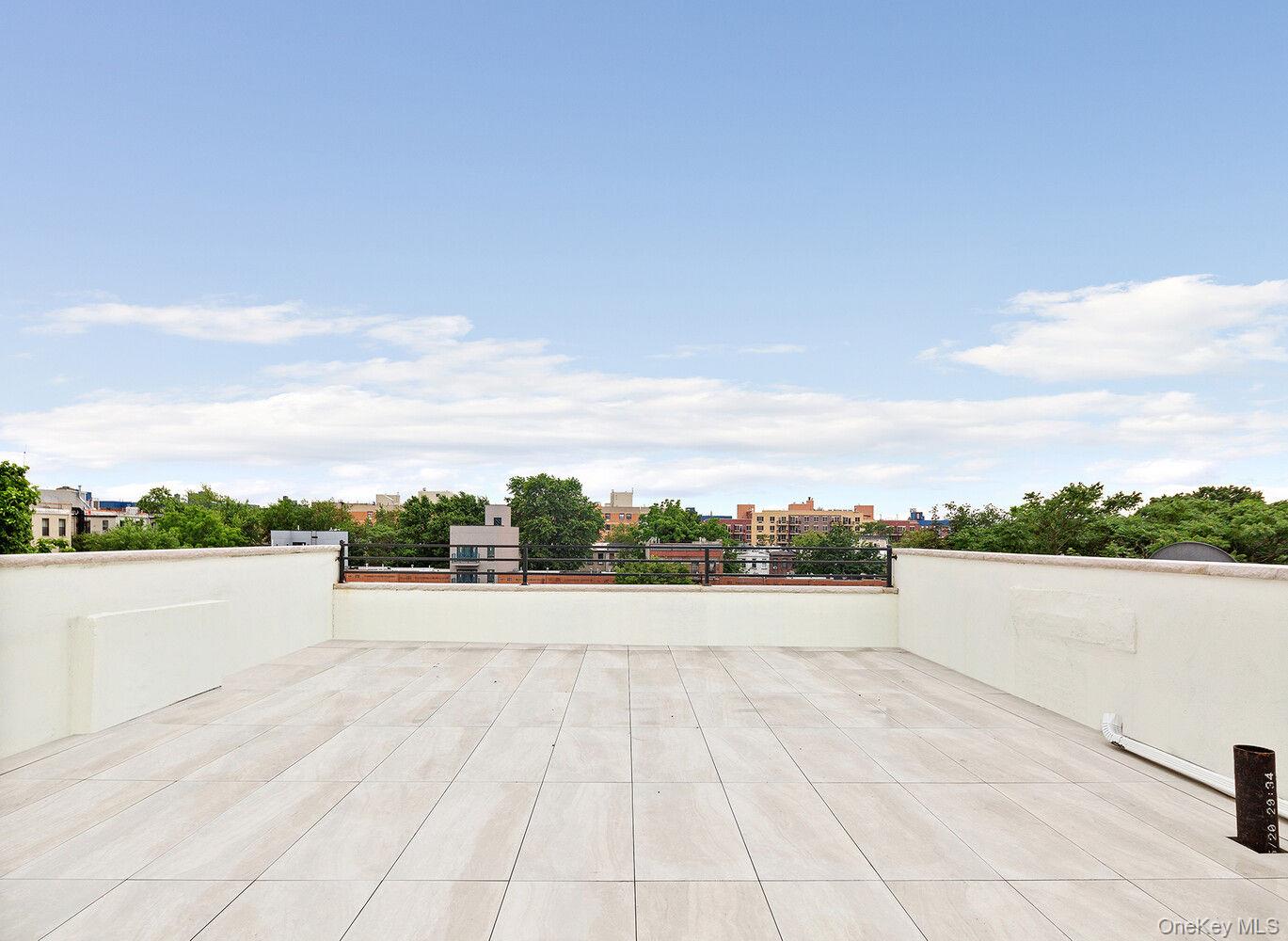 702 GREENE Avenue # 4, Brooklyn, NY 11221