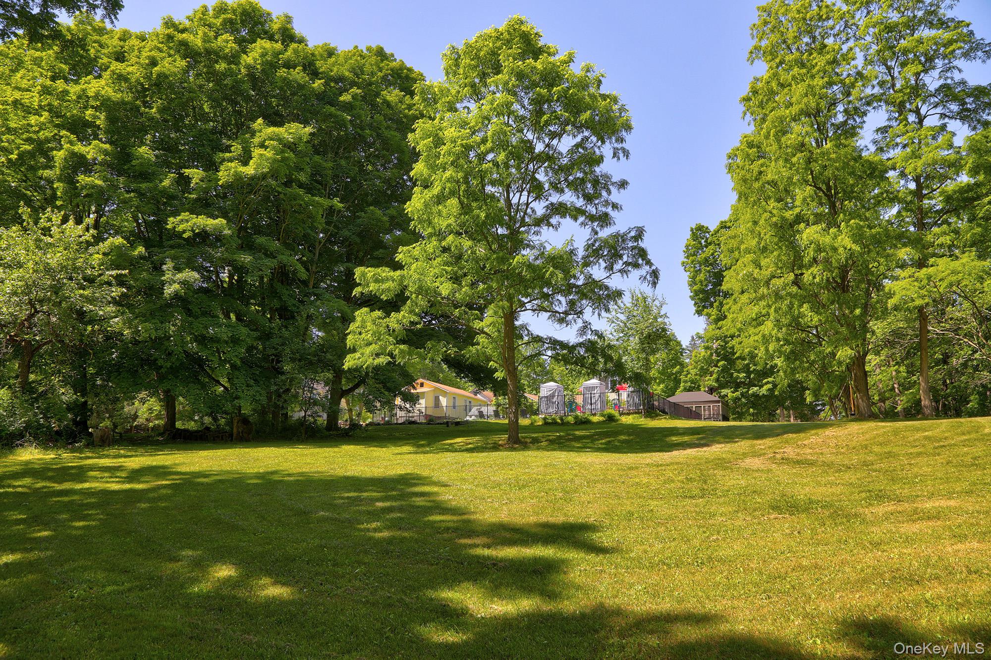 18 Stagecoach Lane, Amenia, NY 12501