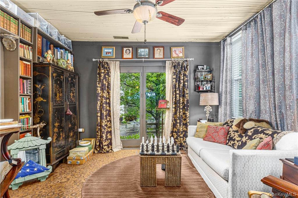 18 Stagecoach Lane, Amenia, NY 12501