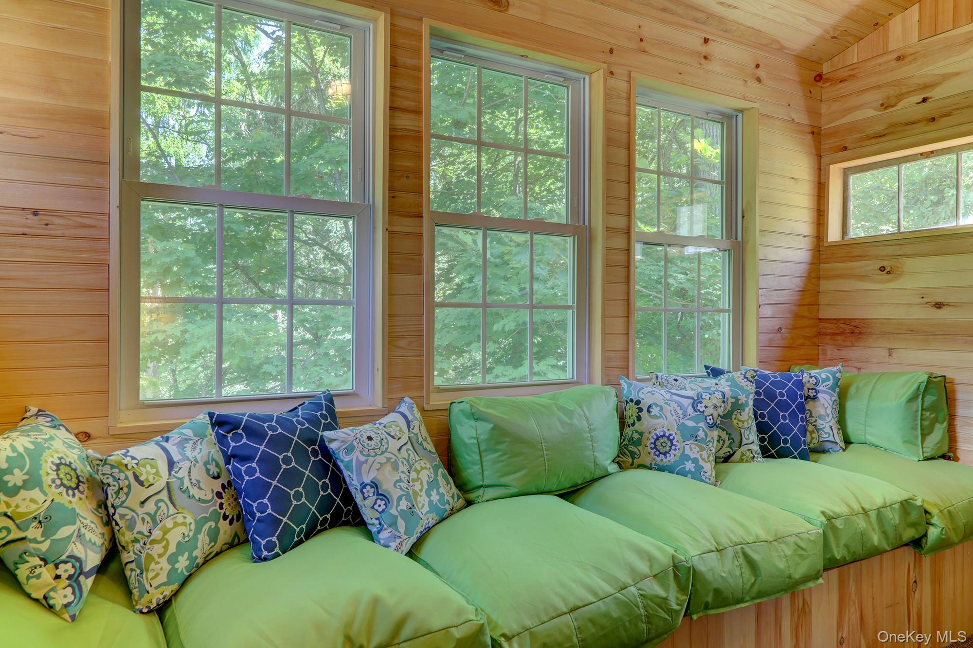 18 Stagecoach Lane, Amenia, NY 12501