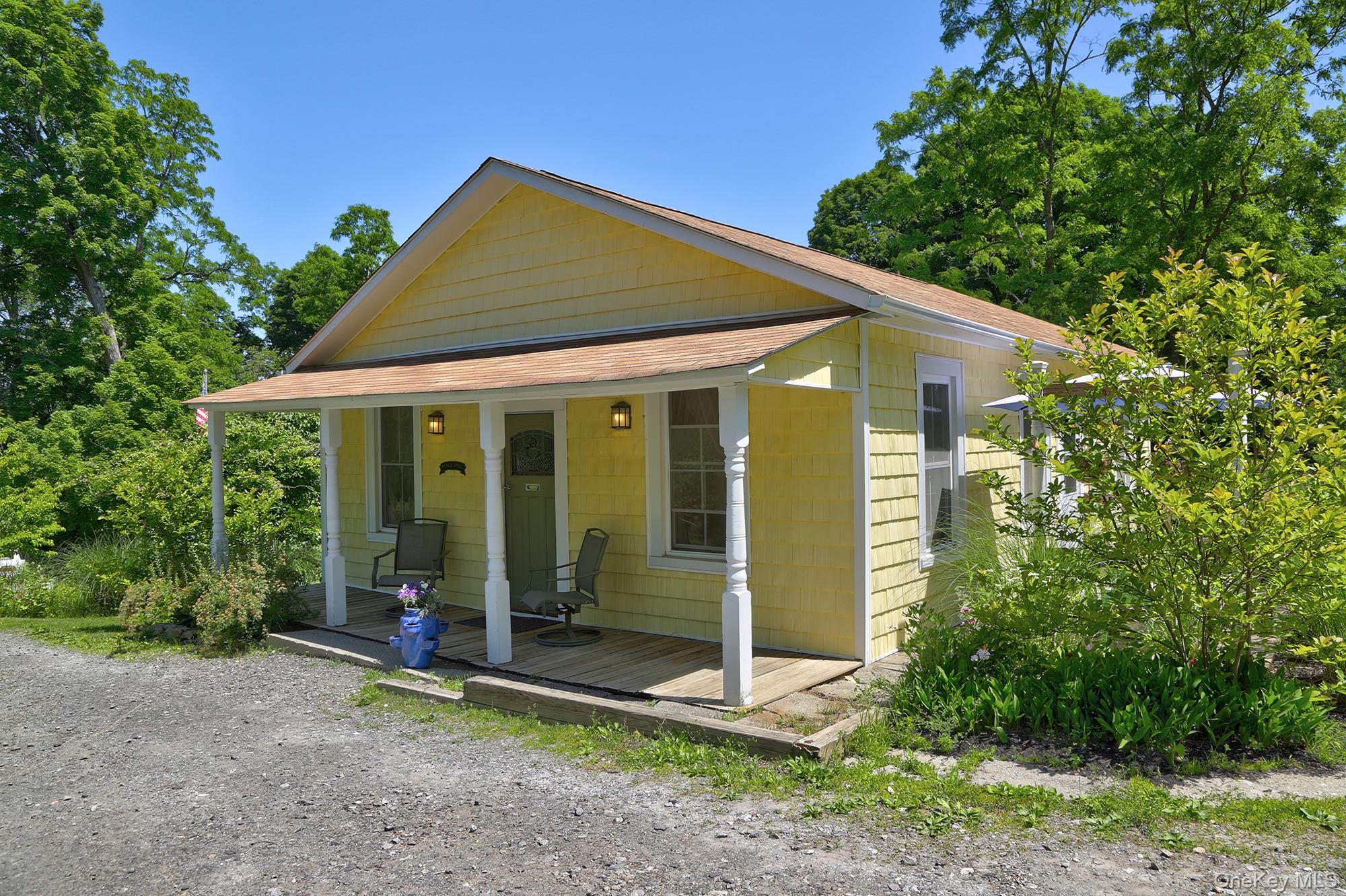 18 Stagecoach Lane, Amenia, NY 12501