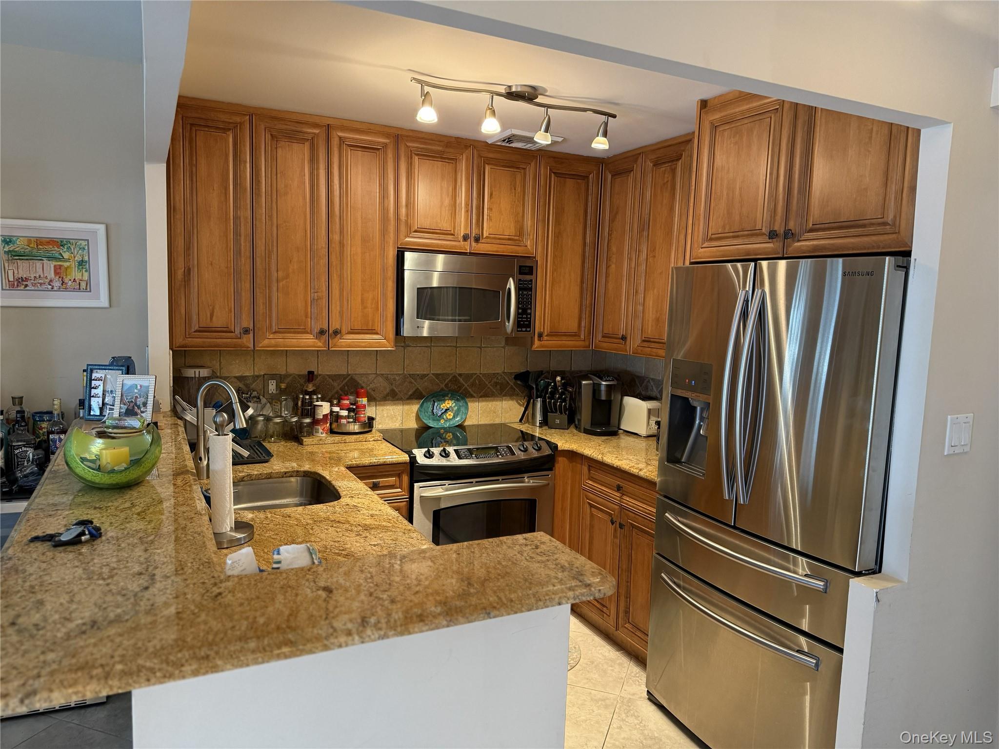 100 W Broadway # 6L, Long Beach, NY 11561