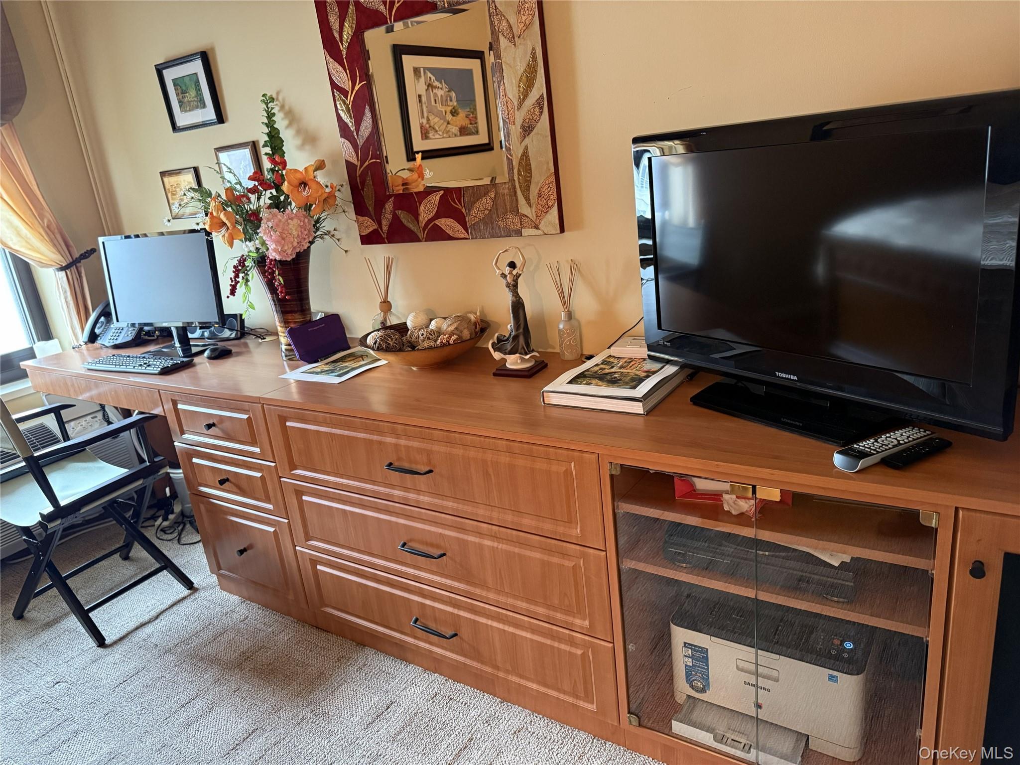 100 W Broadway # 6L, Long Beach, NY 11561