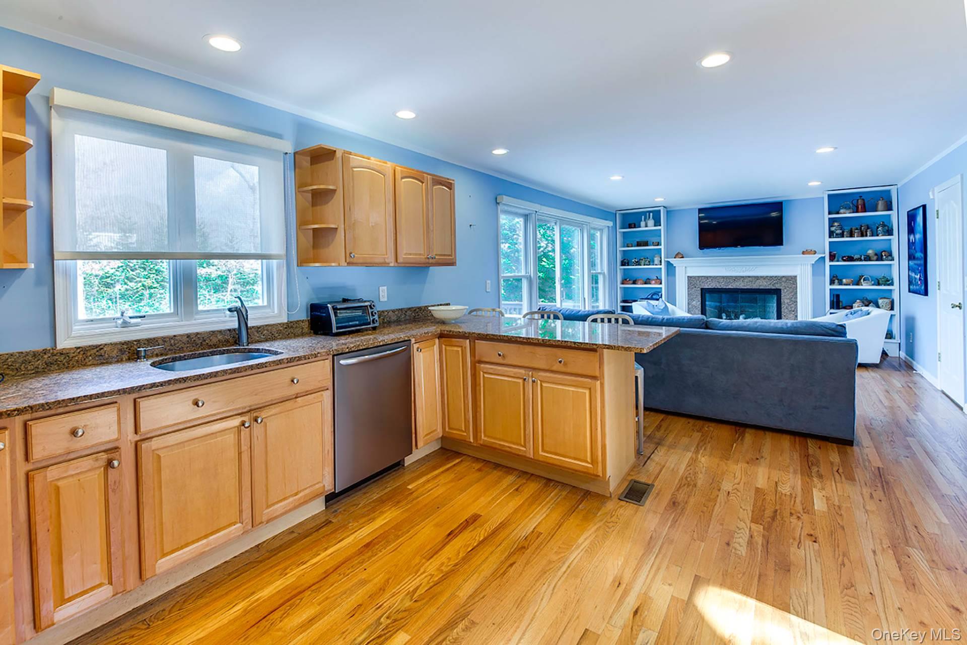 28 Cedar Ridge Drive, East Hampton, NY 11937