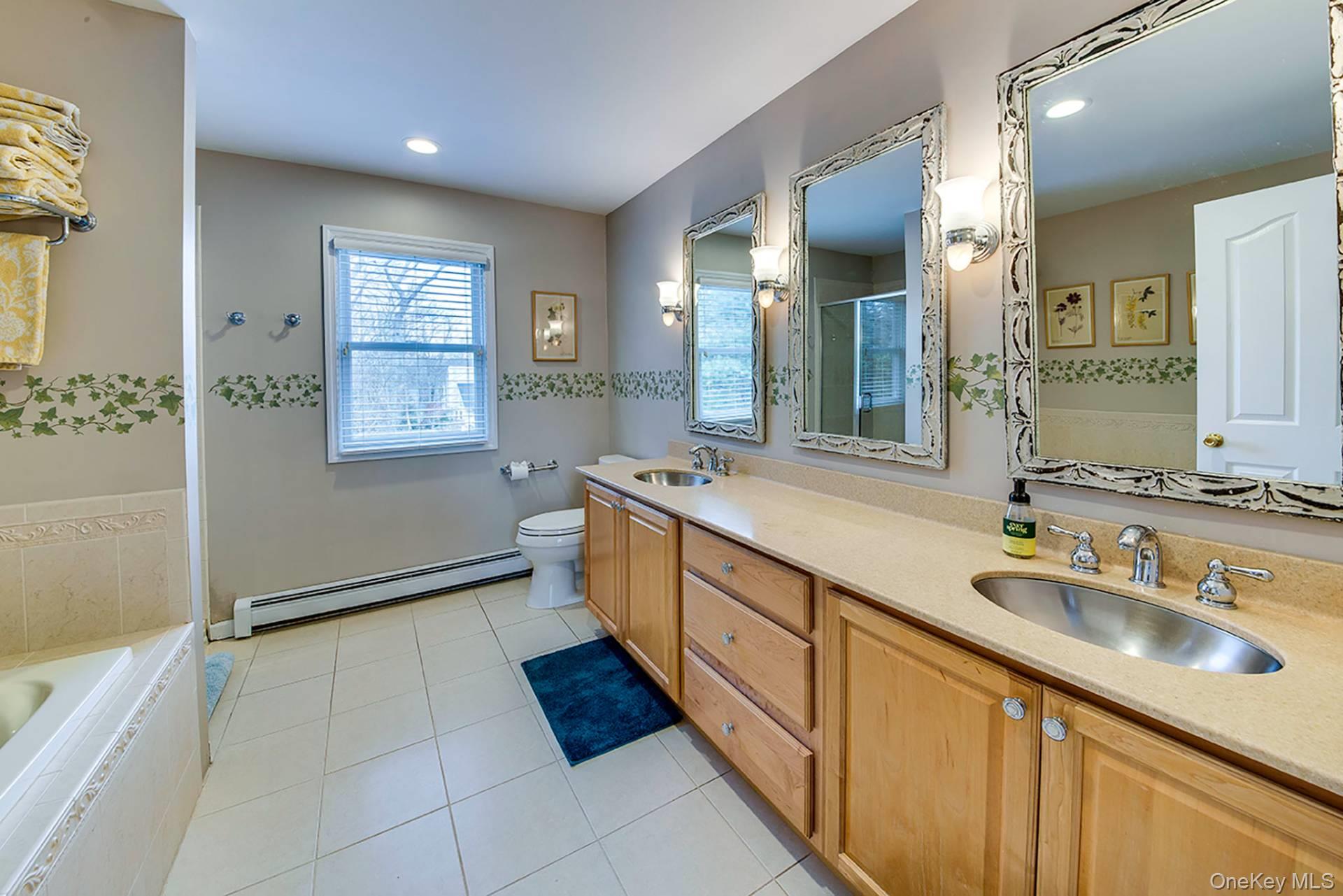 28 Cedar Ridge Drive, East Hampton, NY 11937