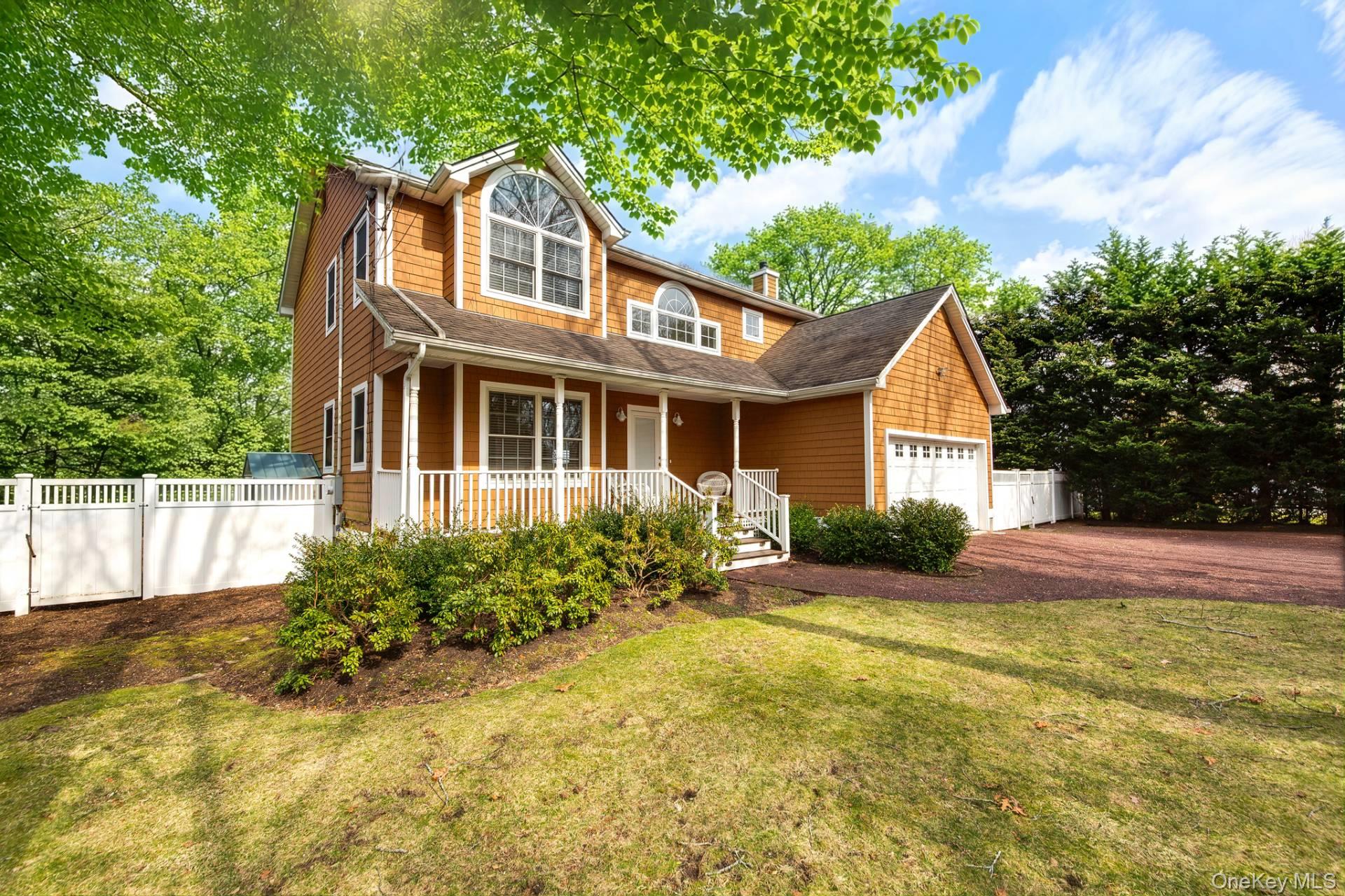 28 Cedar Ridge Drive, East Hampton, NY 11937