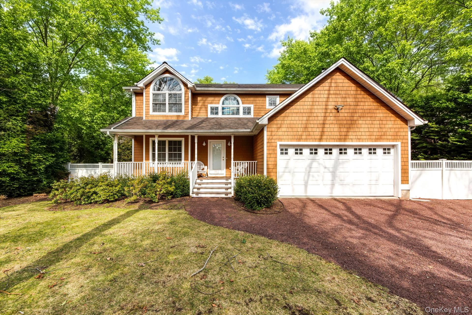 28 Cedar Ridge Drive, East Hampton, NY 11937