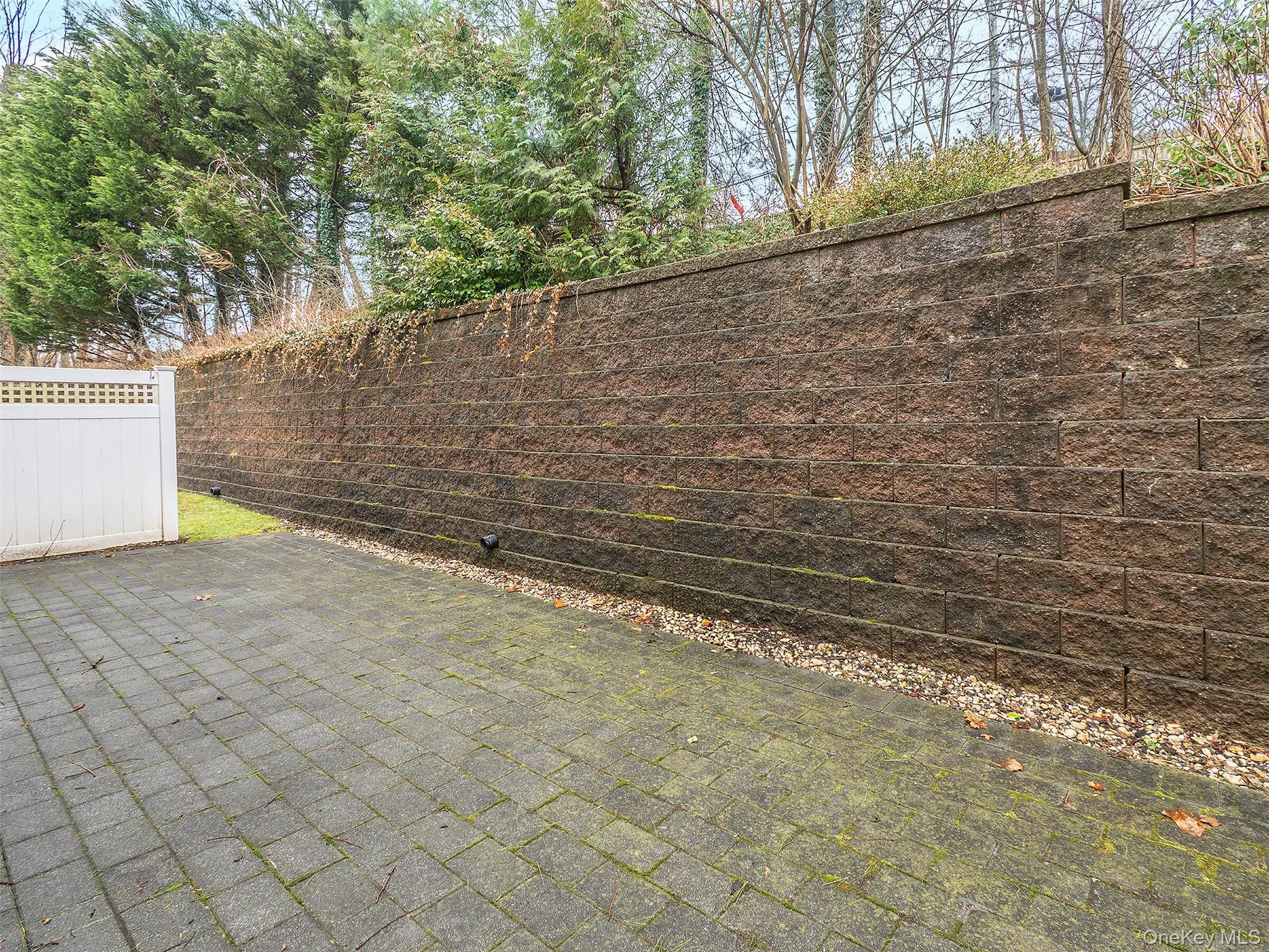 174 Pond View Drive, Port Washington, NY 11050