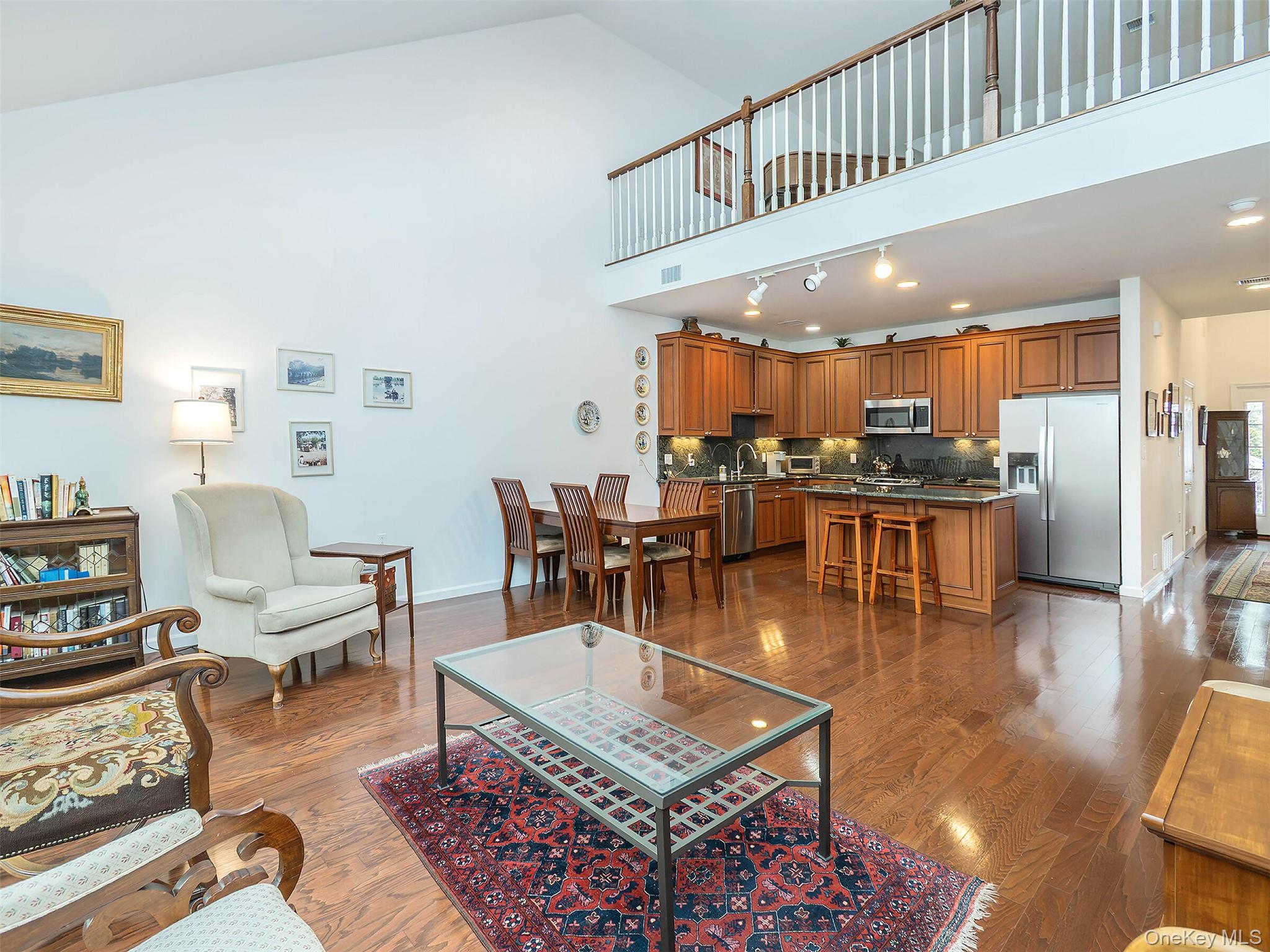 174 Pond View Drive, Port Washington, NY 11050