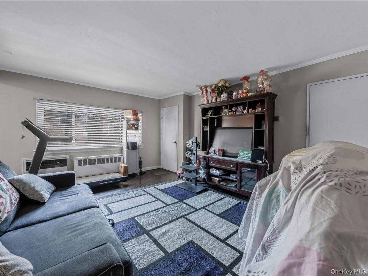 1969 Edison Avenue, Bronx, NY 10461