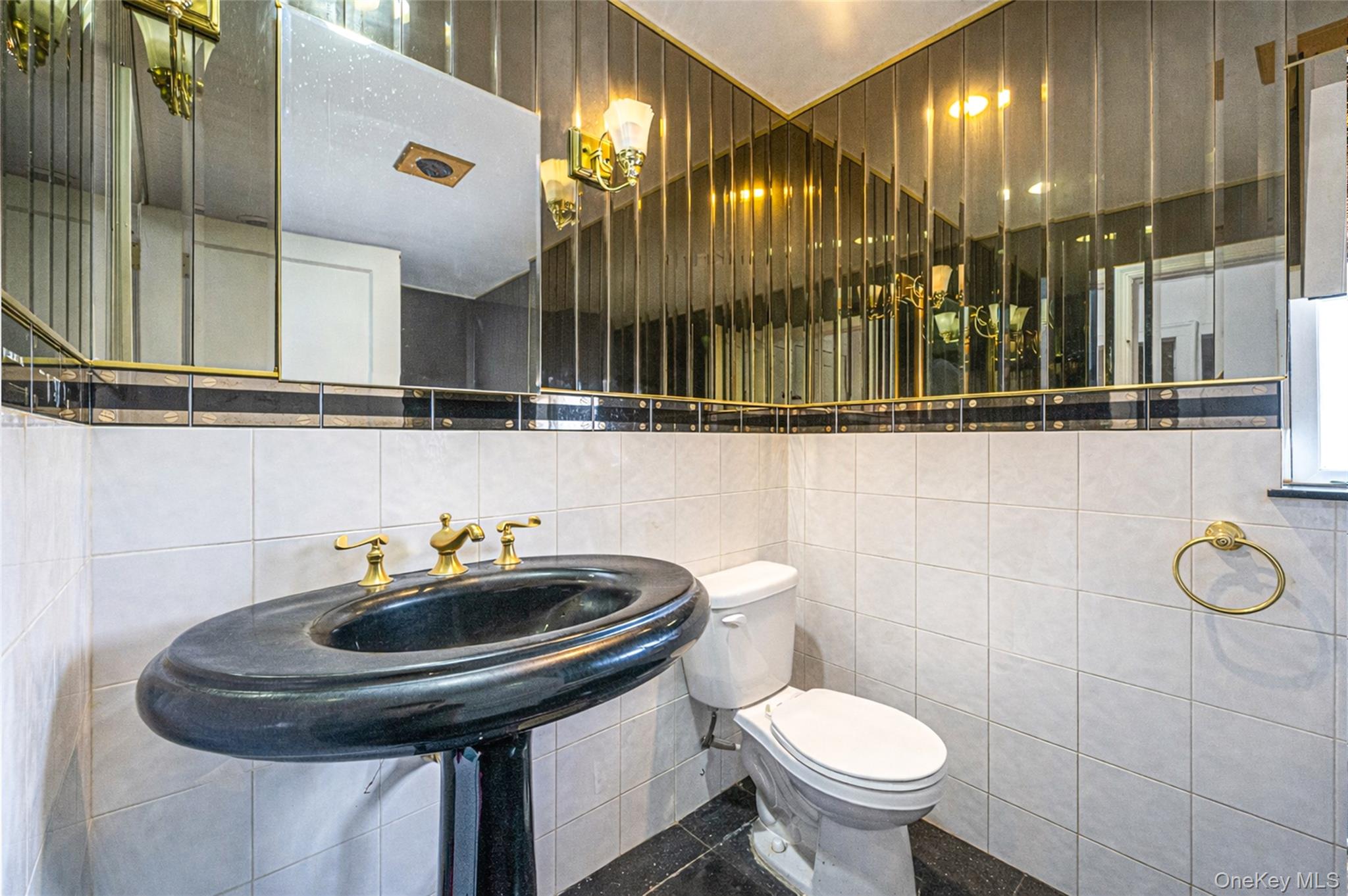 175 Rockaway Parkway, Valley Stream, NY 11580