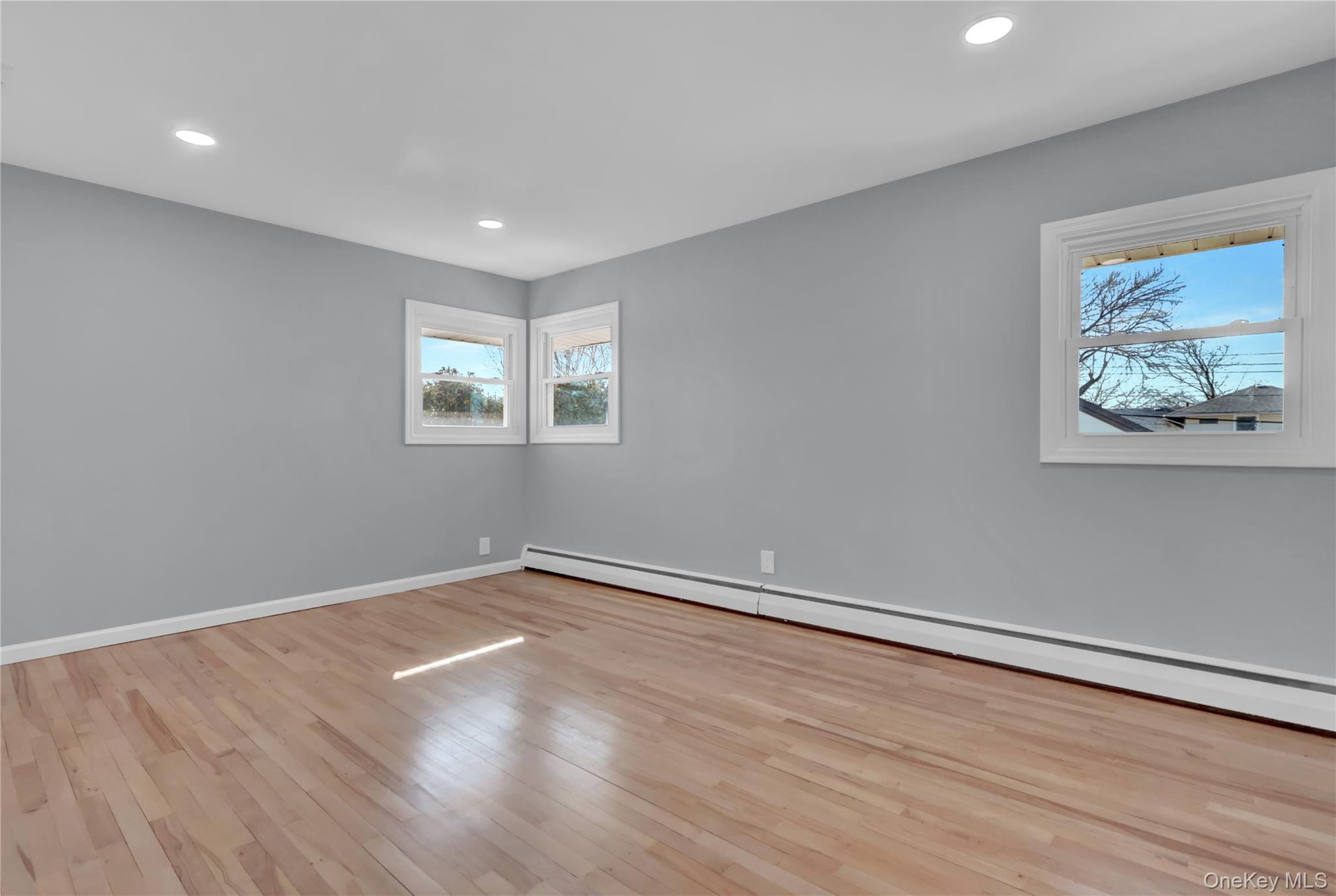 19 Gardenia Drive, Commack, NY 11725