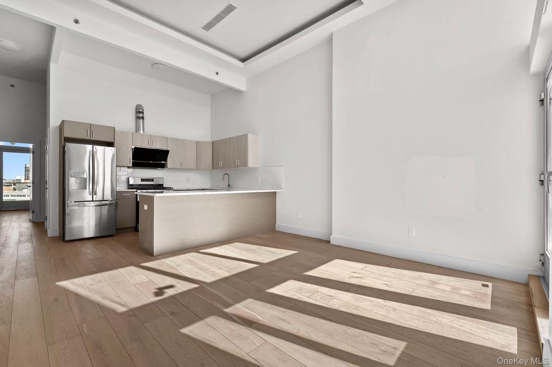 131-19 Fowler Avenue # 8B, Flushing, NY 11355