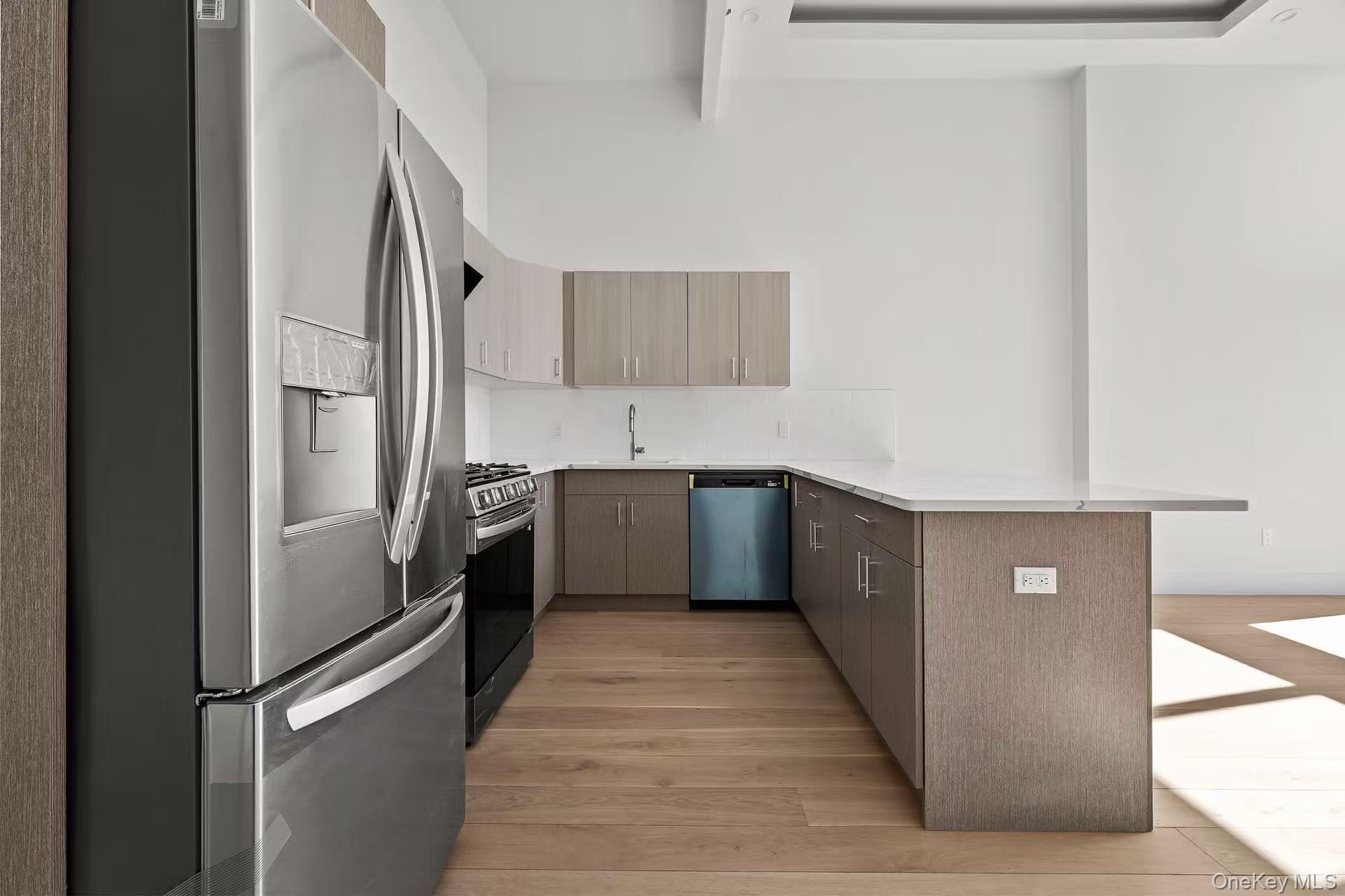 131-19 Fowler Avenue # 8B, Flushing, NY 11355